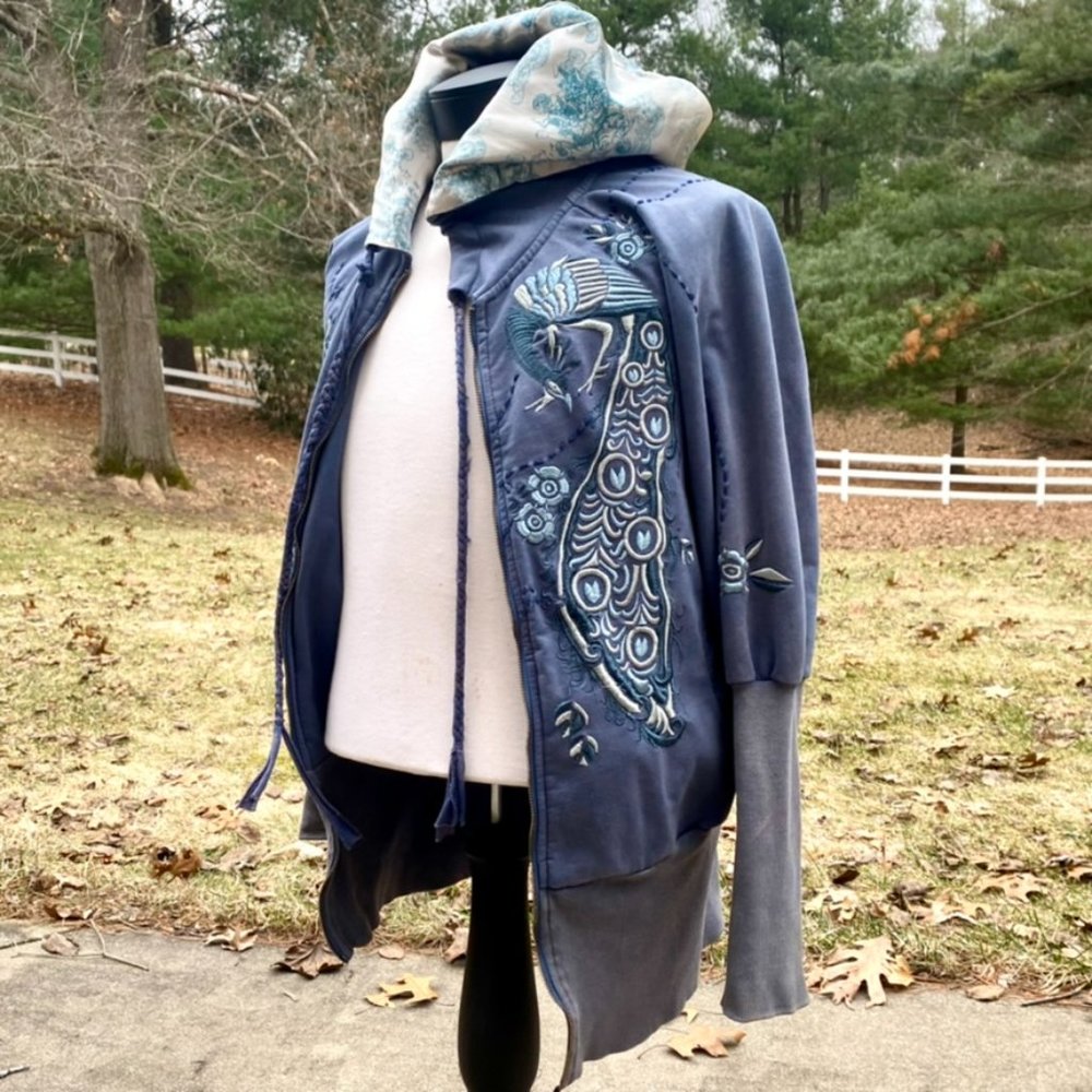 Vintage Y2K Unique blue Embroidered Oversized Zip-Up Hoodie – Women’s Size M